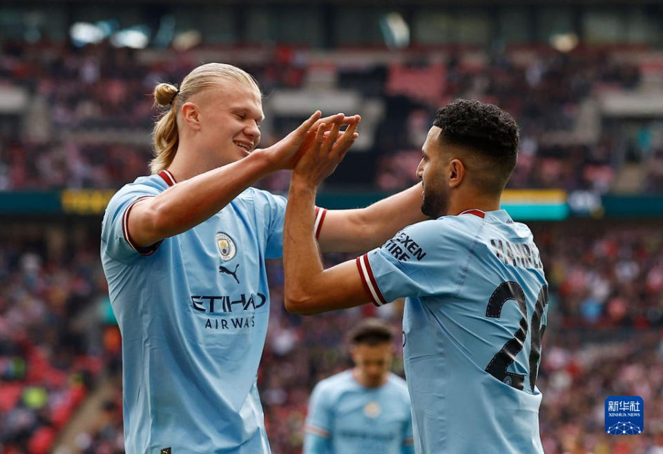 《决胜巅峰》今日正式公测上线，全球MOBA舞台迎来中国玩家