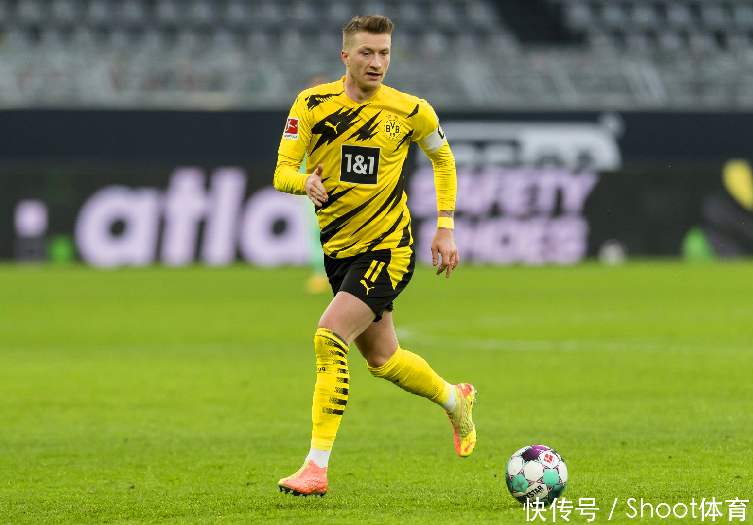 CBA-北控胜福建 廖三宁绝杀后与队友疯狂庆祝