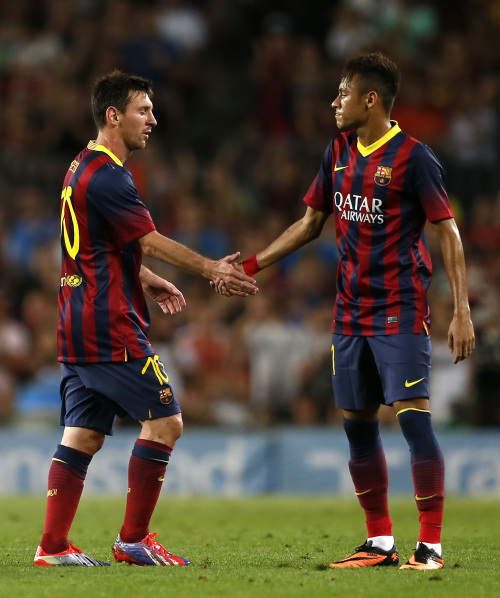 41岁詹姆斯依旧巅峰状态，球迷热切期盼他续写传奇