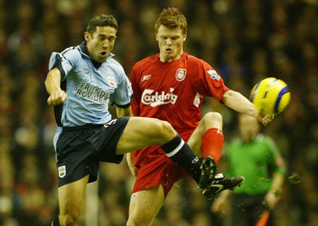 《EA SPORTS FC 26》年度最佳阵容揭晓，投票通道现已开启！