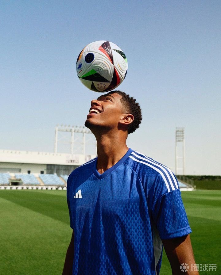 多谁谁尴尬！皇马免签姆巴佩后 国内4冠均被巴萨夺走 巴黎6冠王